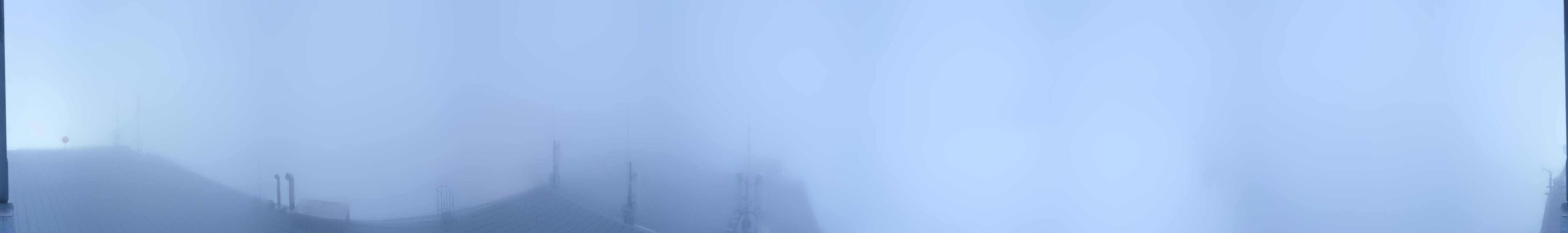 Archived image Panoramic webcam view at the Dachstein Glacier