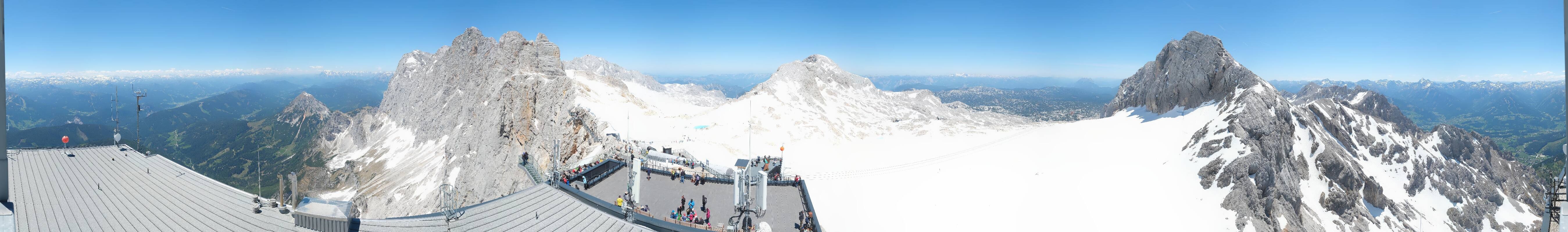 Archived image Panoramic webcam view at the Dachstein Glacier