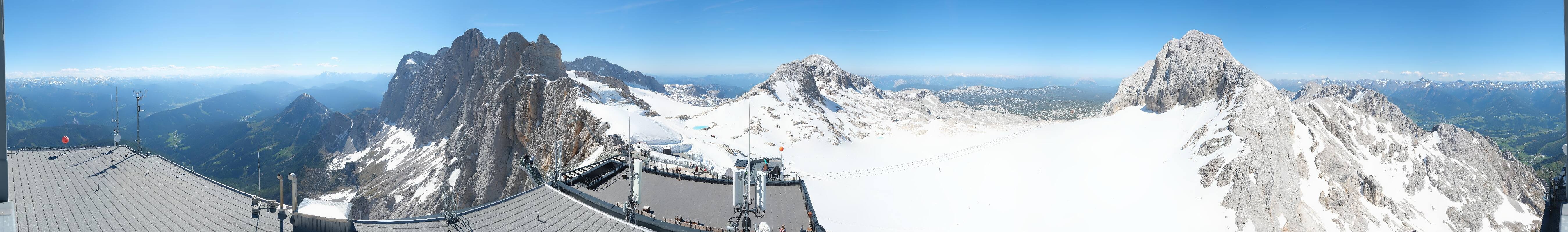 Archived image Panoramic webcam view at the Dachstein Glacier
