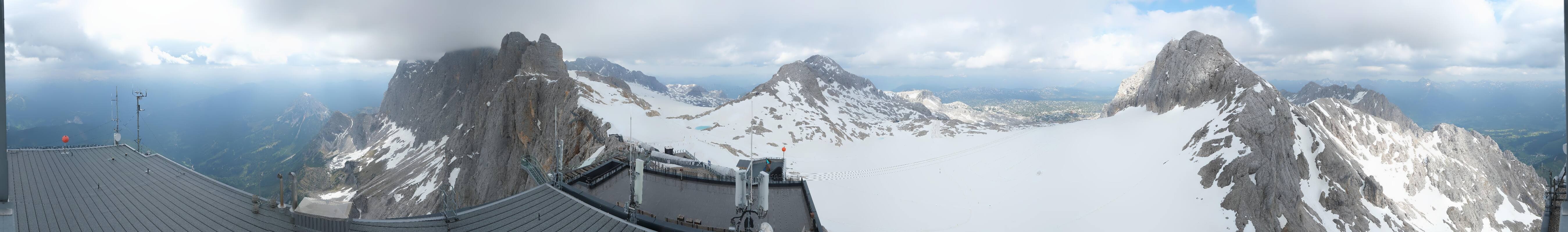 Archiv Foto Webcam Dachstein Gletscher: Panoramablick von der Bergstation