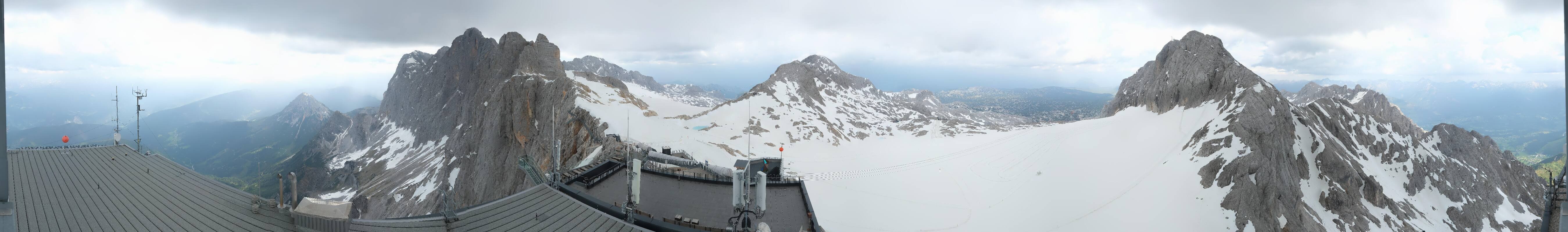 Archiv Foto Webcam Dachstein Gletscher: Panoramablick von der Bergstation