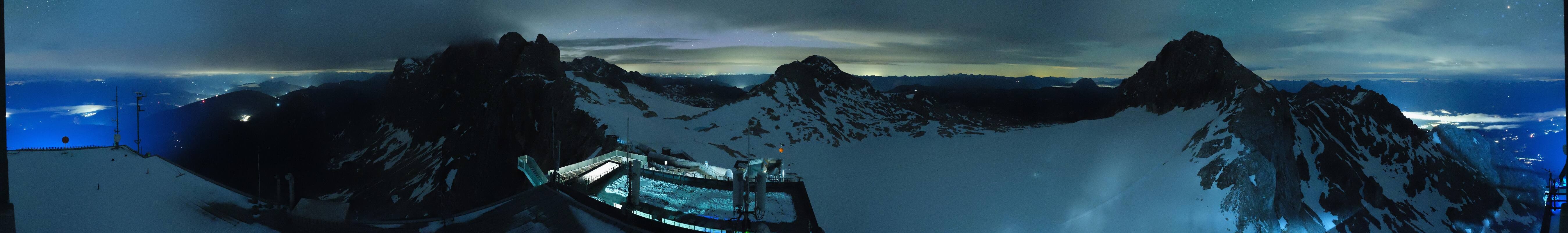 Archiv Foto Webcam Dachstein Gletscher: Panoramablick von der Bergstation