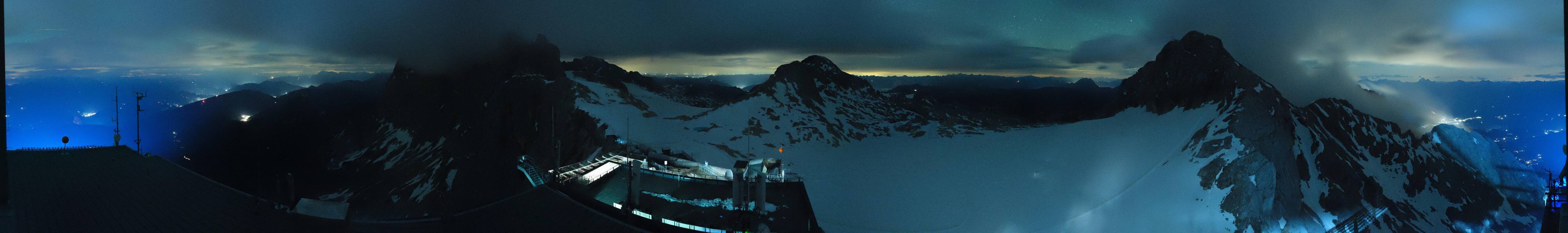 Archiv Foto Webcam Dachstein Gletscher: Panoramablick von der Bergstation