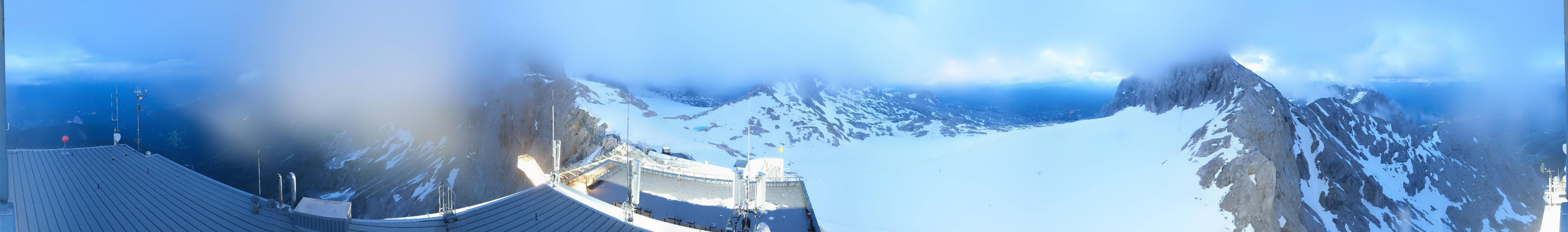 Archiv Foto Webcam Dachstein Gletscher: Panoramablick von der Bergstation