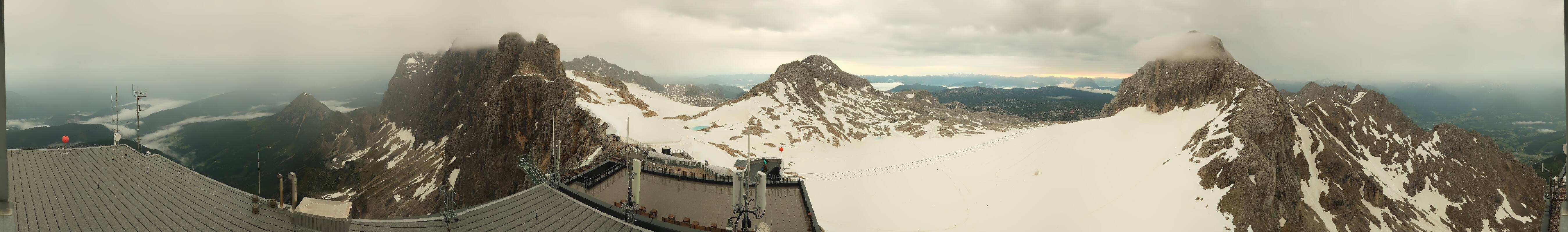 Archiv Foto Webcam Dachstein Gletscher: Panoramablick von der Bergstation