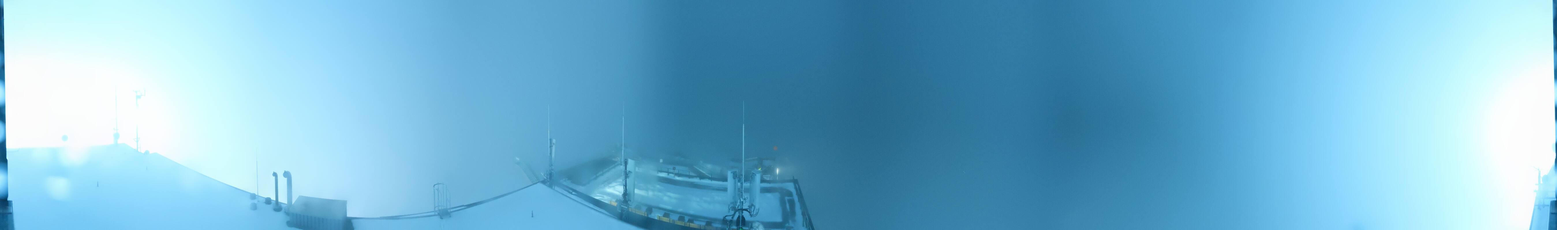 Archived image Panoramic webcam view at the Dachstein Glacier