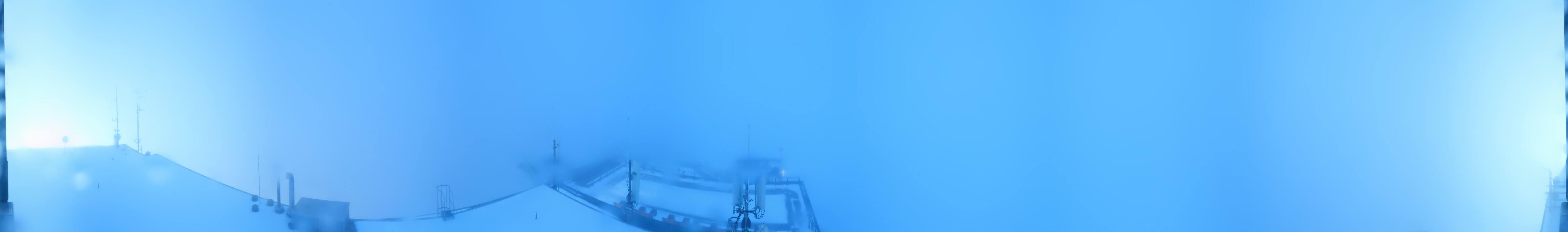 Archived image Panoramic webcam view at the Dachstein Glacier