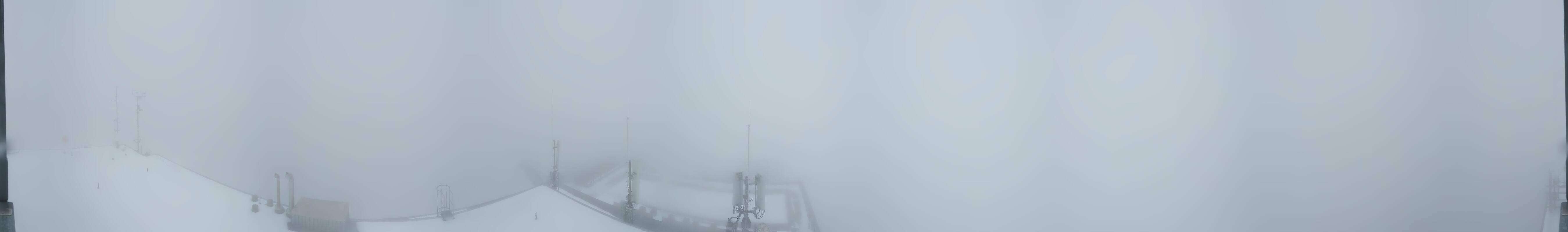 Archived image Panoramic webcam view at the Dachstein Glacier