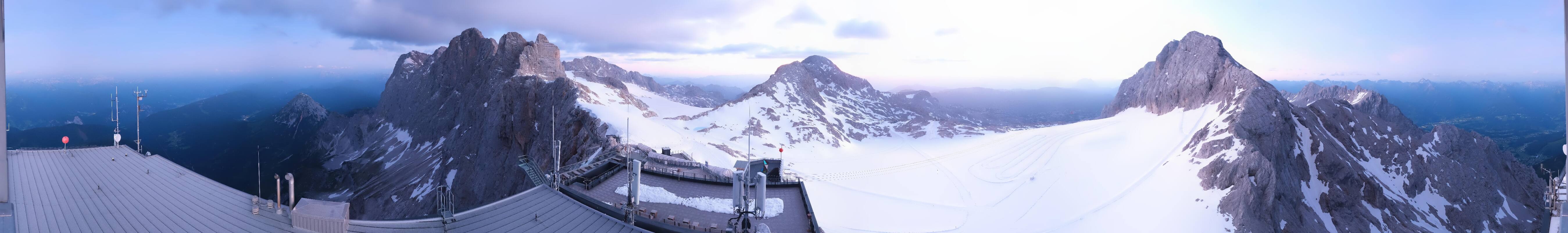 Archiv Foto Webcam Dachstein Gletscher: Panoramablick von der Bergstation