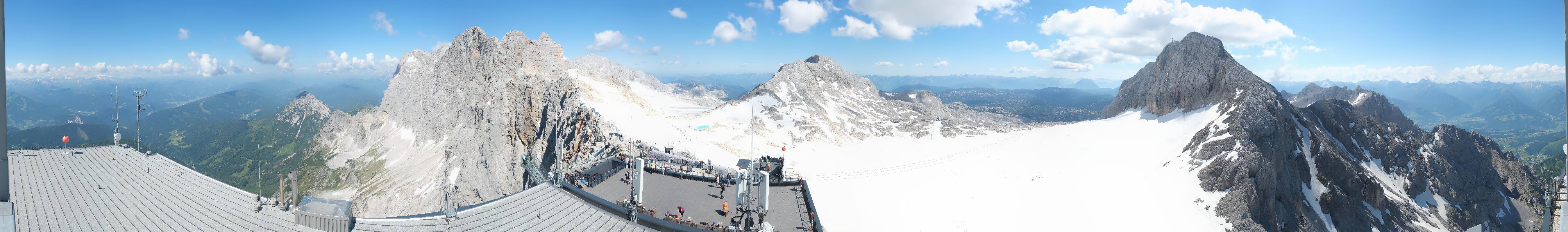 Archived image Panoramic webcam view at the Dachstein Glacier