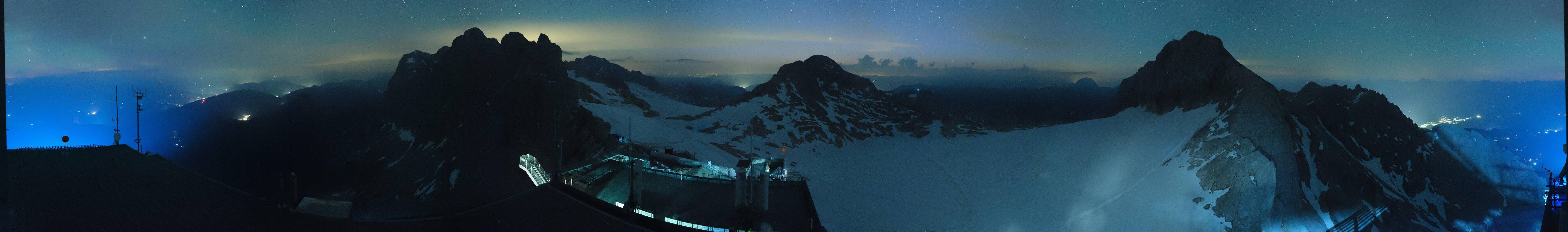 Archiv Foto Webcam Dachstein Gletscher: Panoramablick von der Bergstation