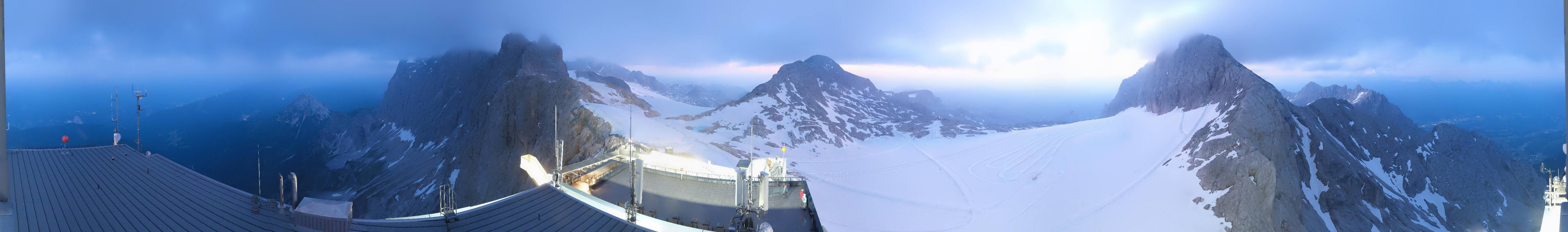 Archiv Foto Webcam Dachstein Gletscher: Panoramablick von der Bergstation