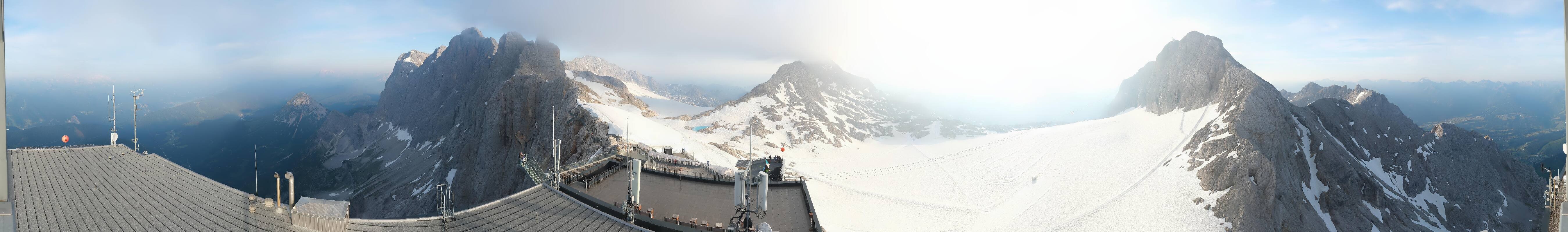 Archiv Foto Webcam Dachstein Gletscher: Panoramablick von der Bergstation