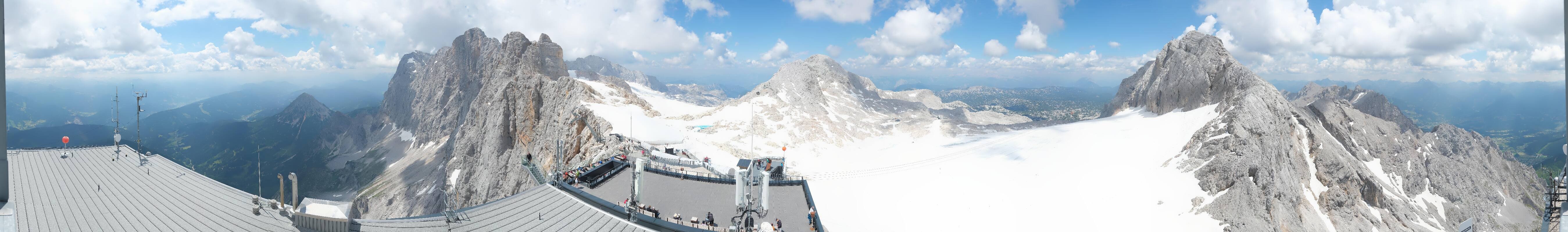 Archived image Panoramic webcam view at the Dachstein Glacier