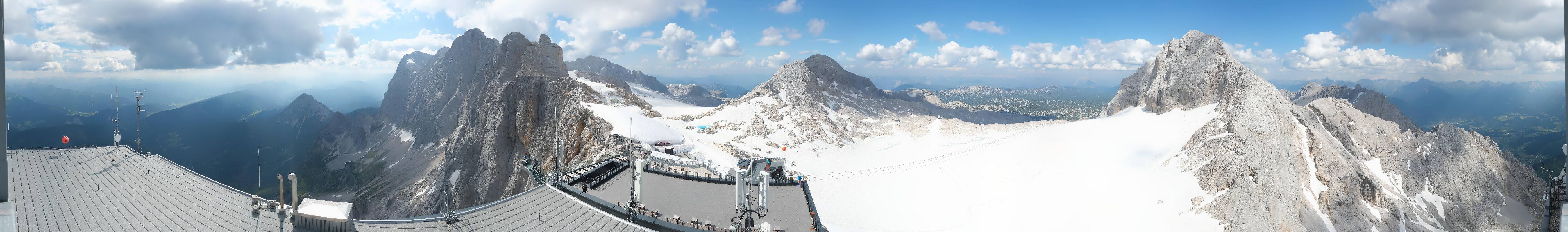 Archived image Panoramic webcam view at the Dachstein Glacier