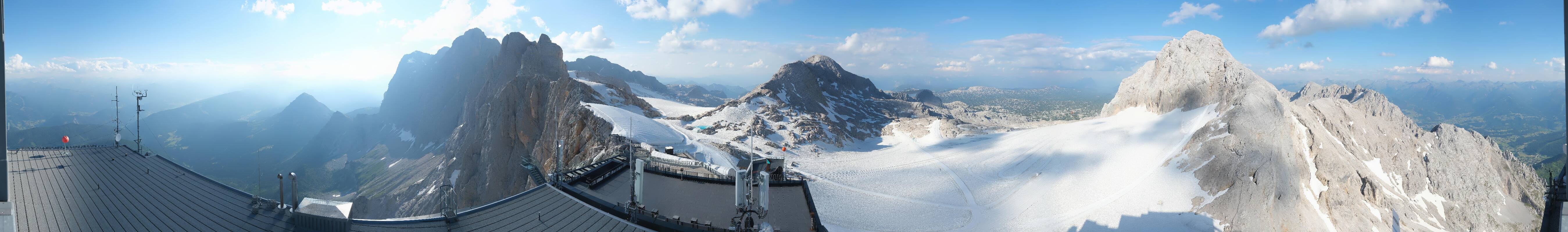 Archived image Panoramic webcam view at the Dachstein Glacier