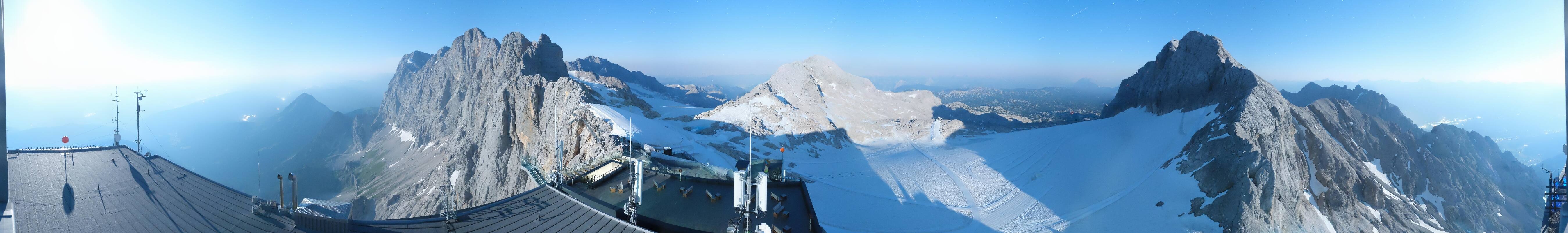 Archiv Foto Webcam Dachstein Gletscher: Panoramablick von der Bergstation