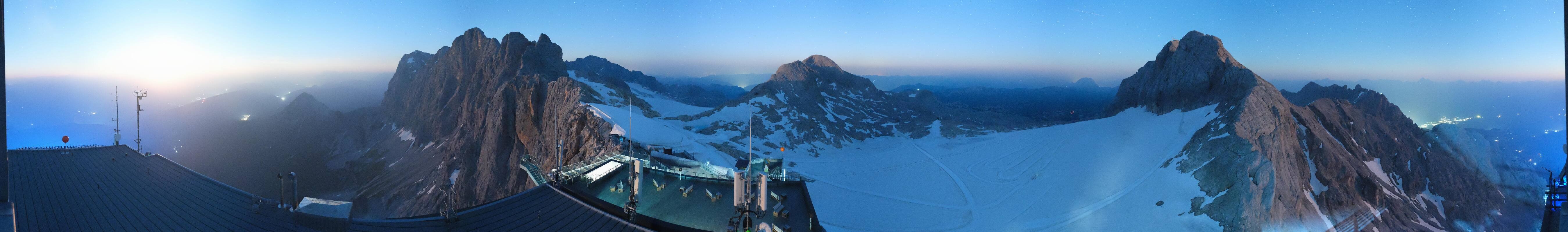 Archiv Foto Webcam Dachstein Gletscher: Panoramablick von der Bergstation
