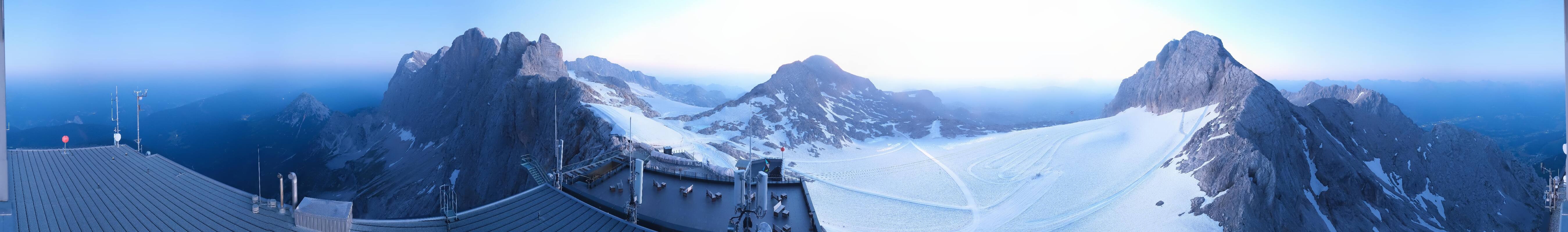 Archiv Foto Webcam Dachstein Gletscher: Panoramablick von der Bergstation