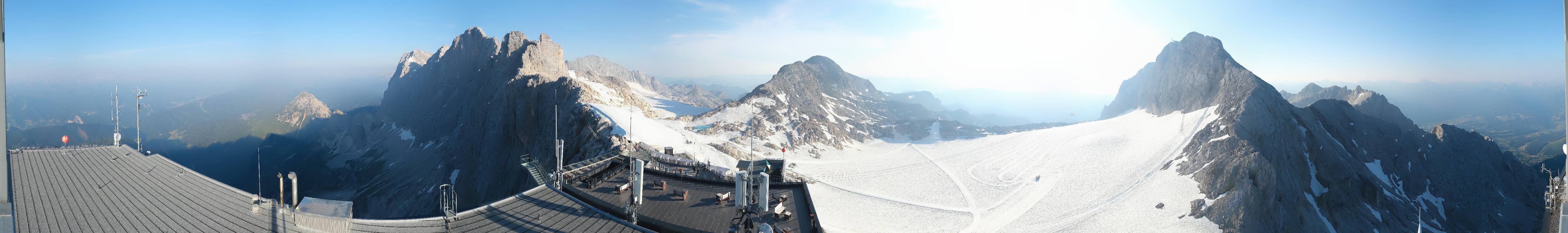 Archived image Panoramic webcam view at the Dachstein Glacier