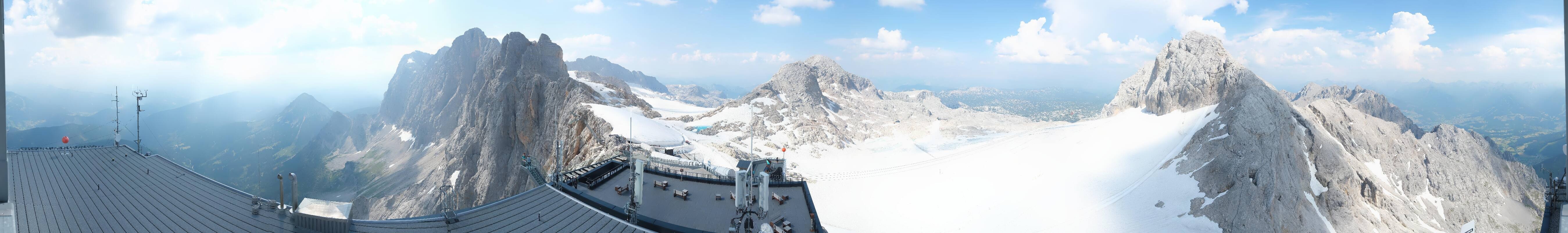 Archived image Panoramic webcam view at the Dachstein Glacier