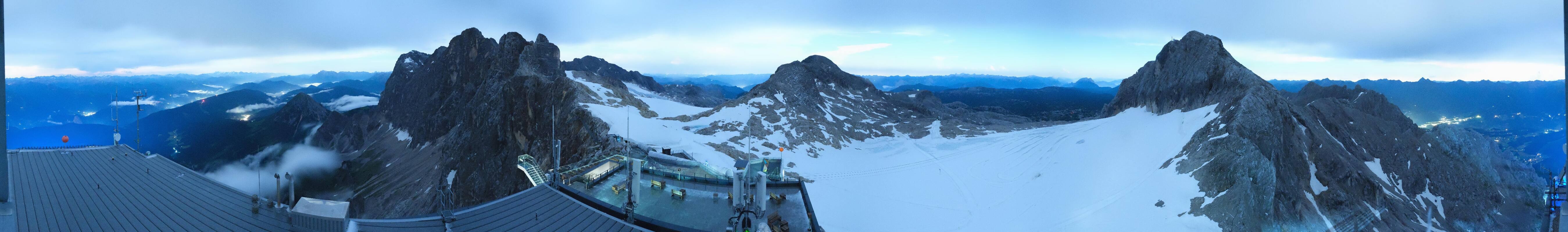 Archiv Foto Webcam Dachstein Gletscher: Panoramablick von der Bergstation