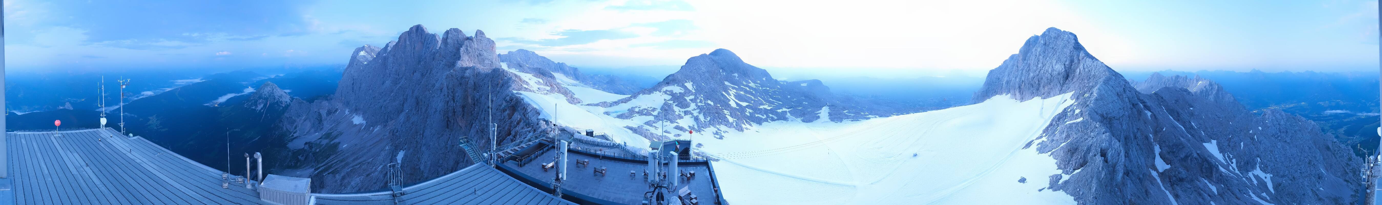 Archiv Foto Webcam Dachstein Gletscher: Panoramablick von der Bergstation