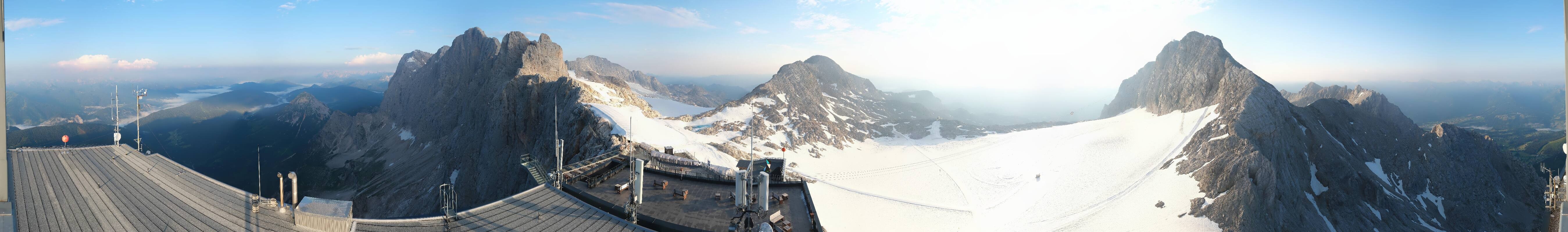 Archiv Foto Webcam Dachstein Gletscher: Panoramablick von der Bergstation