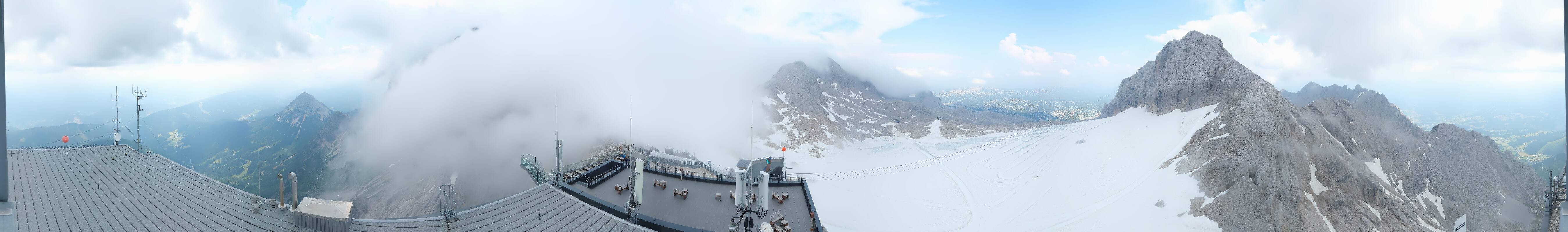Archived image Panoramic webcam view at the Dachstein Glacier