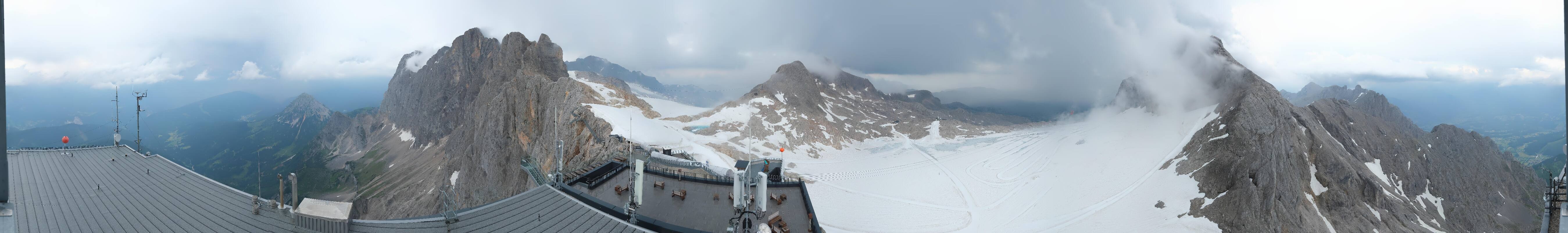 Archived image Panoramic webcam view at the Dachstein Glacier