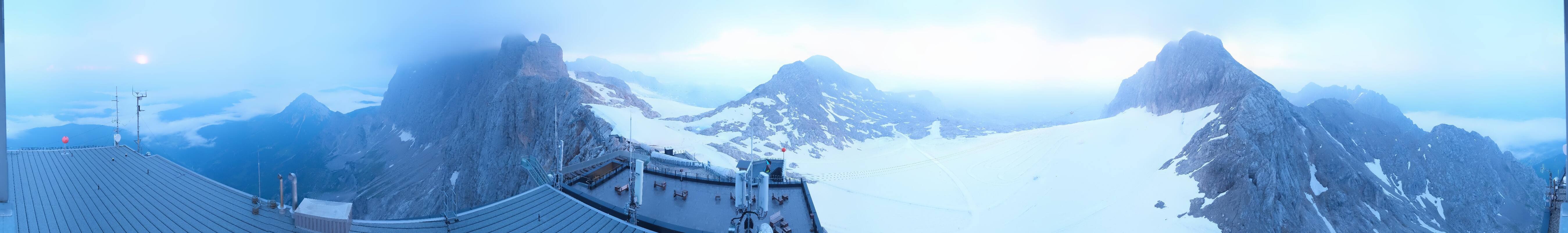 Archiv Foto Webcam Dachstein Gletscher: Panoramablick von der Bergstation