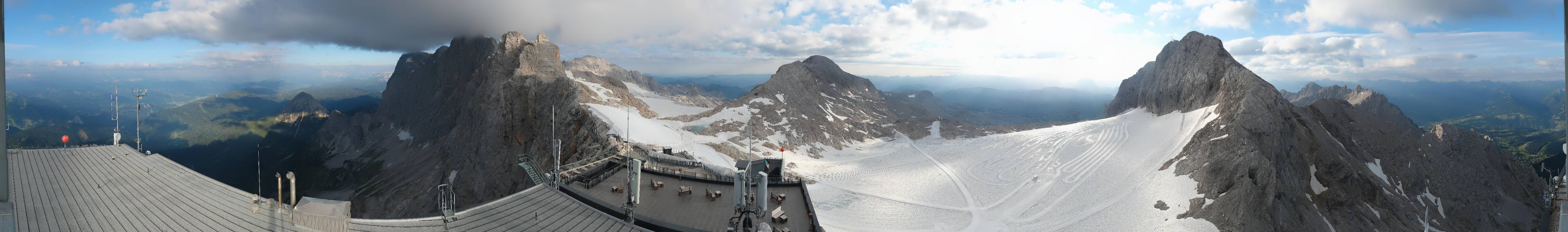 Archiv Foto Webcam Dachstein Gletscher: Panoramablick von der Bergstation