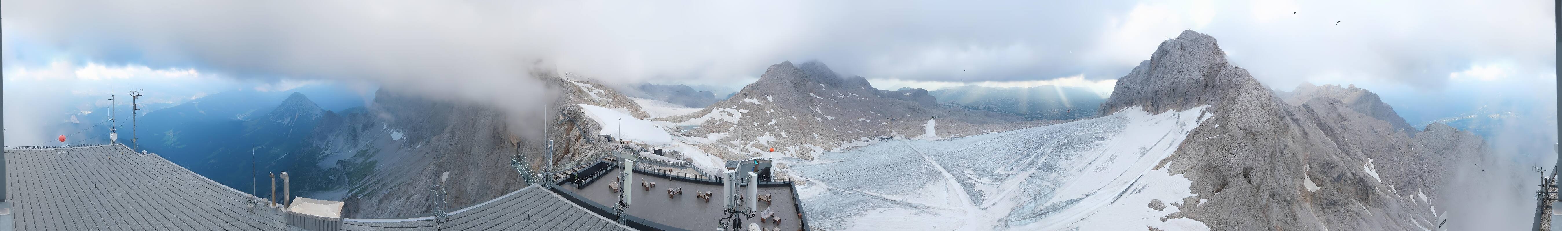 Archived image Panoramic webcam view at the Dachstein Glacier