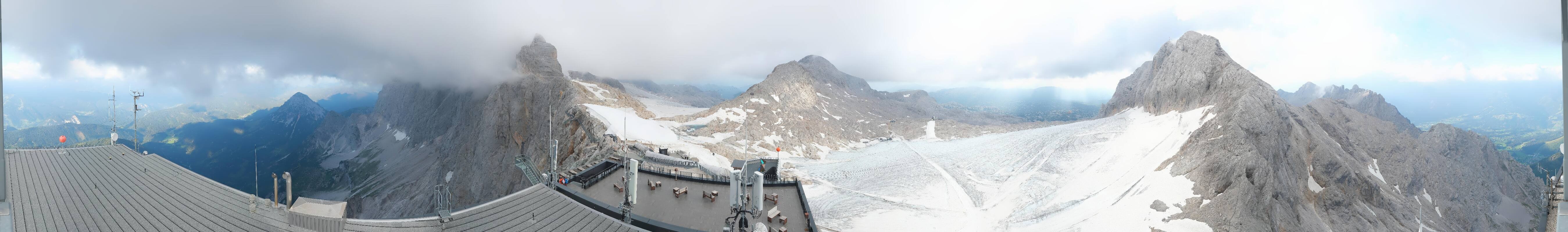 Archived image Panoramic webcam view at the Dachstein Glacier