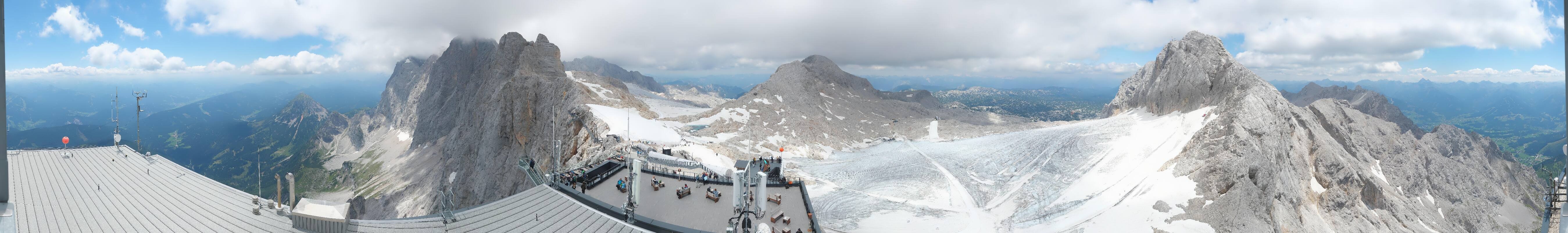 Archived image Panoramic webcam view at the Dachstein Glacier