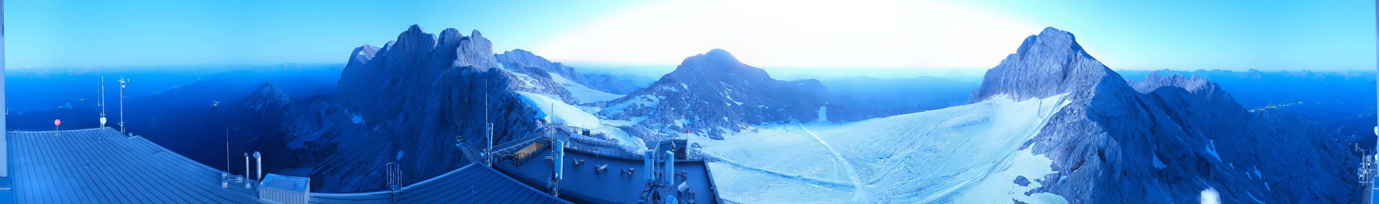 Archiv Foto Webcam Dachstein Gletscher: Panoramablick von der Bergstation