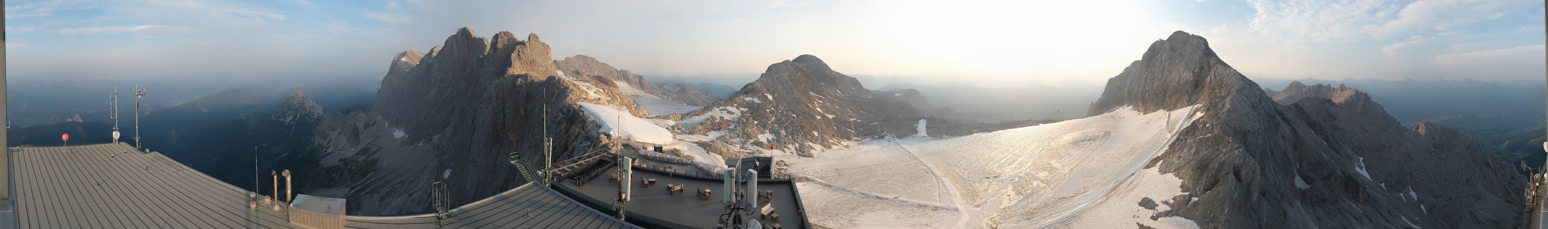 Archiv Foto Webcam Dachstein Gletscher: Panoramablick von der Bergstation