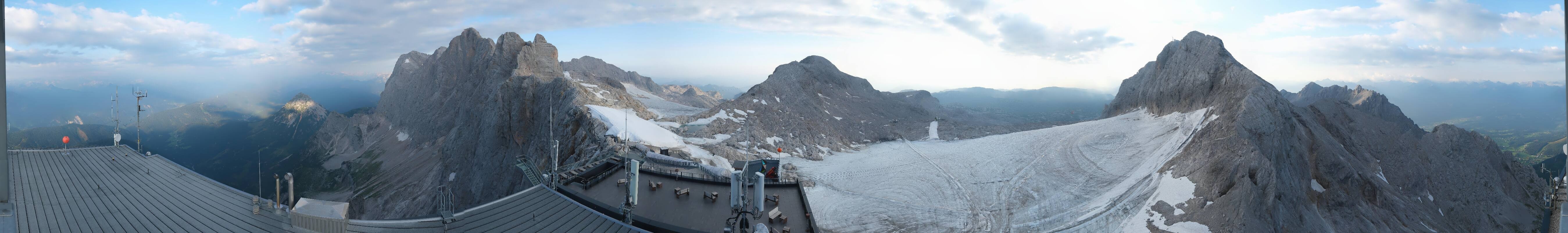 Archiv Foto Webcam Dachstein Gletscher: Panoramablick von der Bergstation