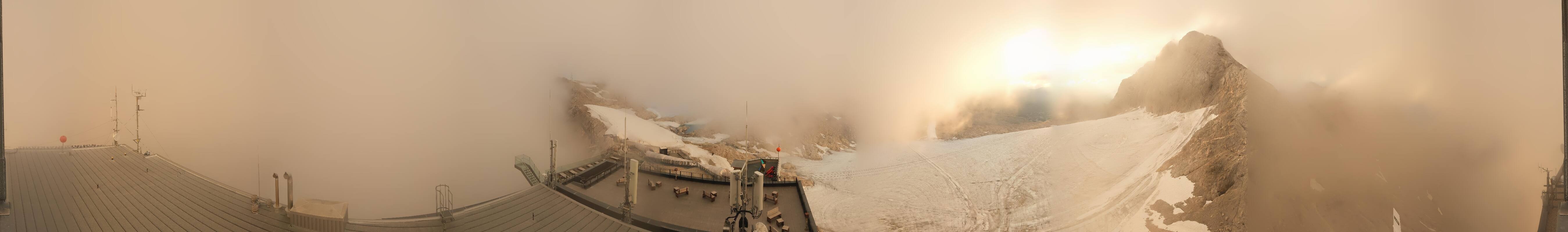 Archiv Foto Webcam Dachstein Gletscher: Panoramablick von der Bergstation