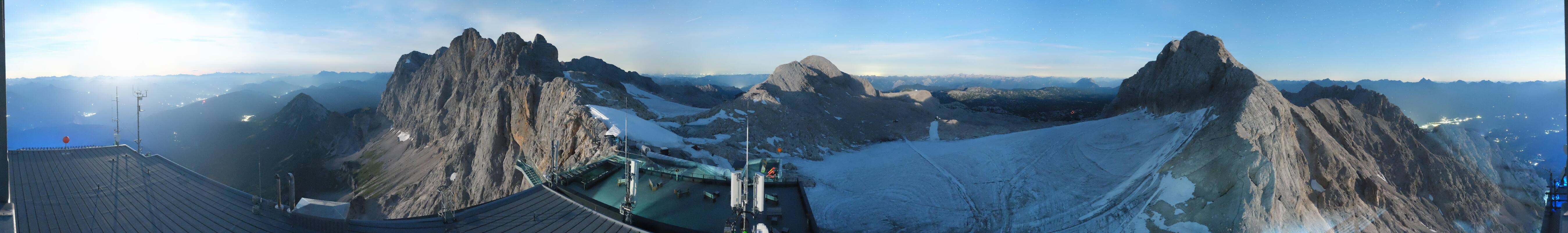Archiv Foto Webcam Dachstein Gletscher: Panoramablick von der Bergstation