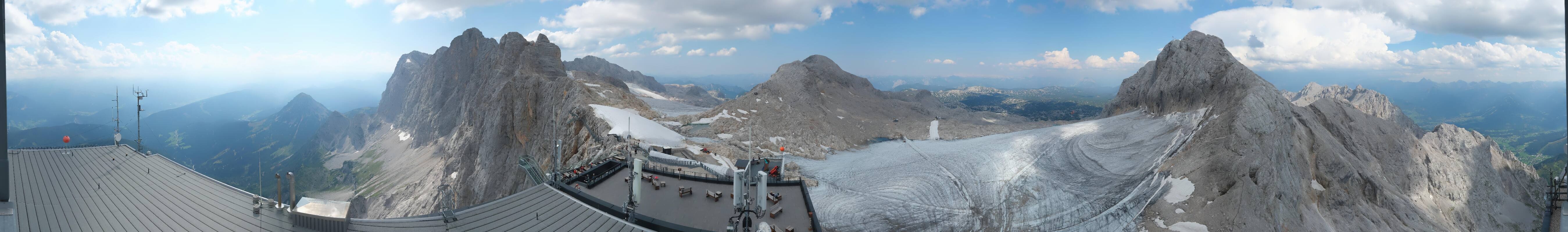 Archived image Panoramic webcam view at the Dachstein Glacier