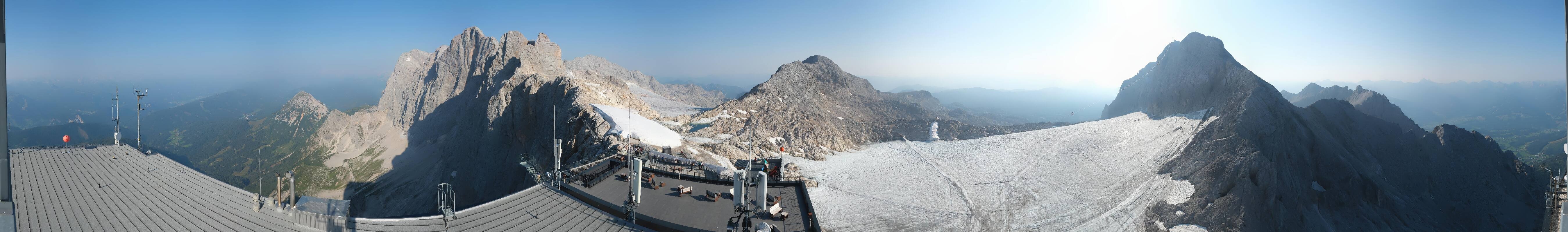 Archived image Panoramic webcam view at the Dachstein Glacier