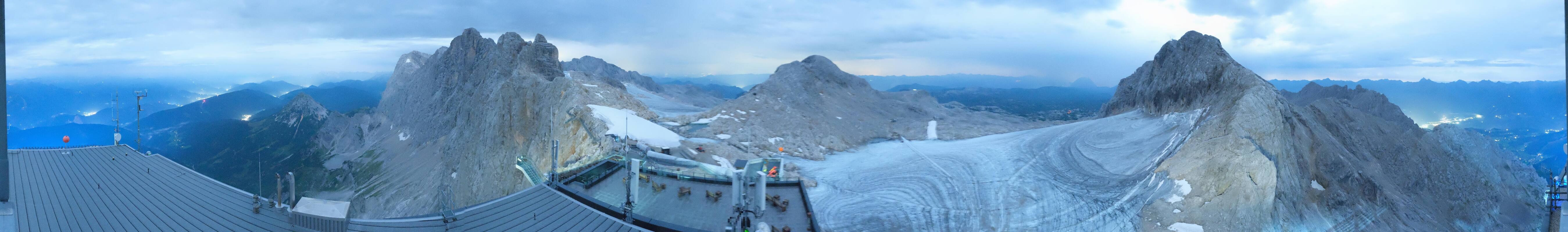 Archiv Foto Webcam Dachstein Gletscher: Panoramablick von der Bergstation