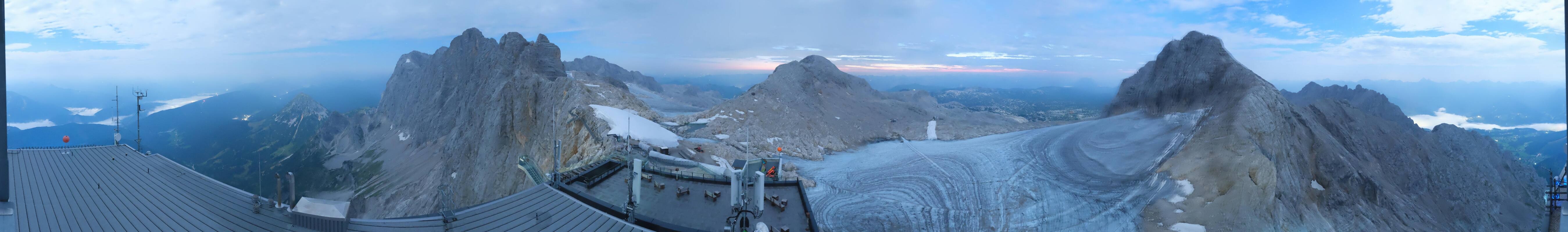 Archiv Foto Webcam Dachstein Gletscher: Panoramablick von der Bergstation