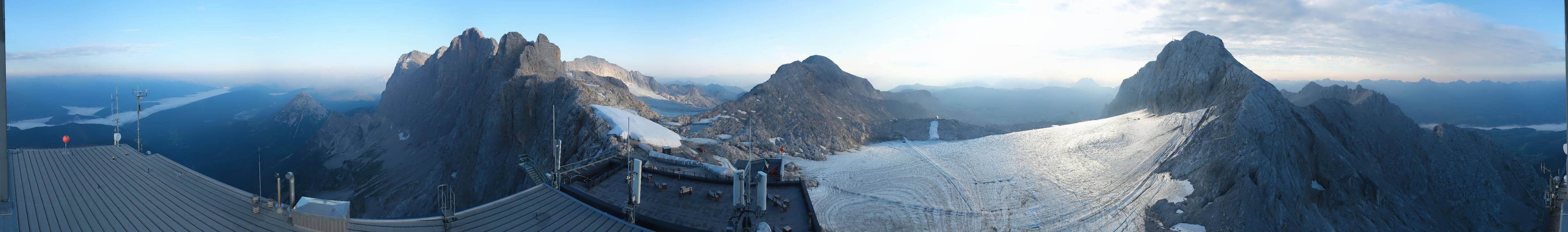 Archiv Foto Webcam Dachstein Gletscher: Panoramablick von der Bergstation