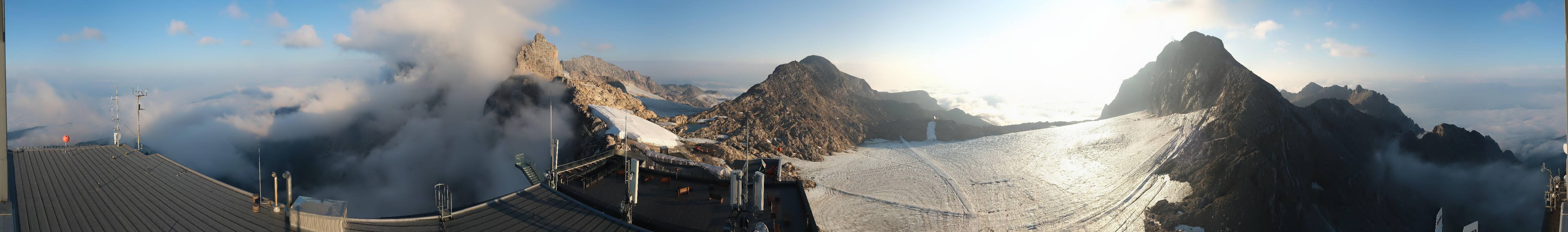 Archiv Foto Webcam Dachstein Gletscher: Panoramablick von der Bergstation