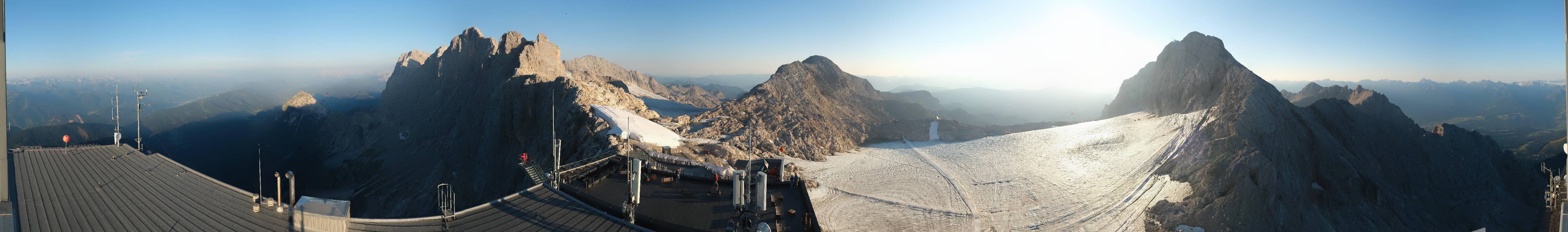 Archiv Foto Webcam Dachstein Gletscher: Panoramablick von der Bergstation