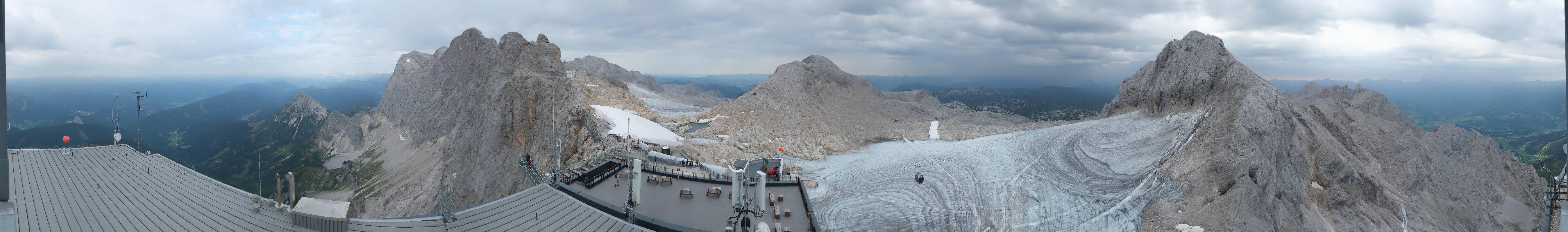 Archived image Panoramic webcam view at the Dachstein Glacier
