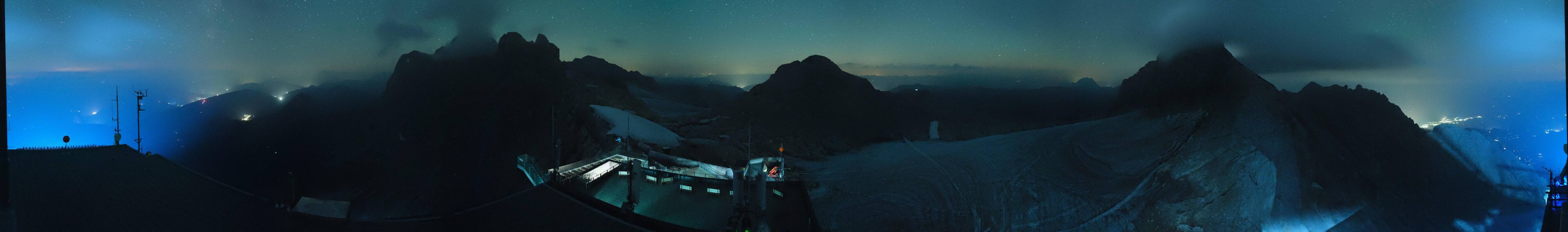 Archiv Foto Webcam Dachstein Gletscher: Panoramablick von der Bergstation