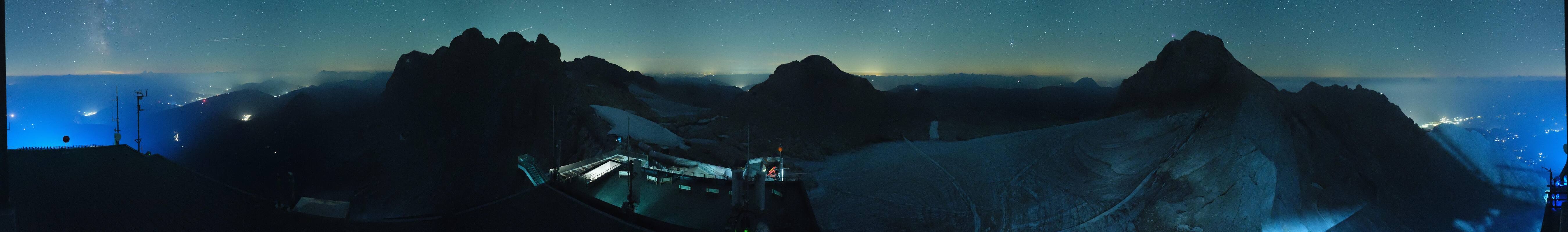 Archiv Foto Webcam Dachstein Gletscher: Panoramablick von der Bergstation